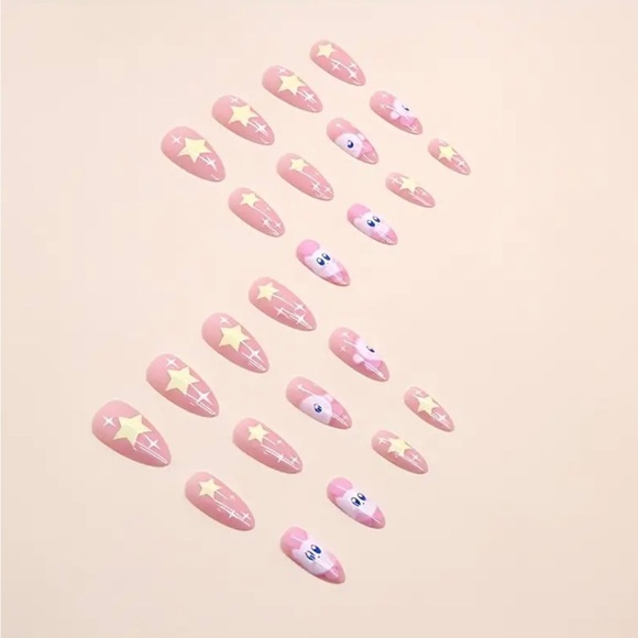 Press-On Nails with chic Nail Art (Nail Glue Included!) - Picture 3 of 8